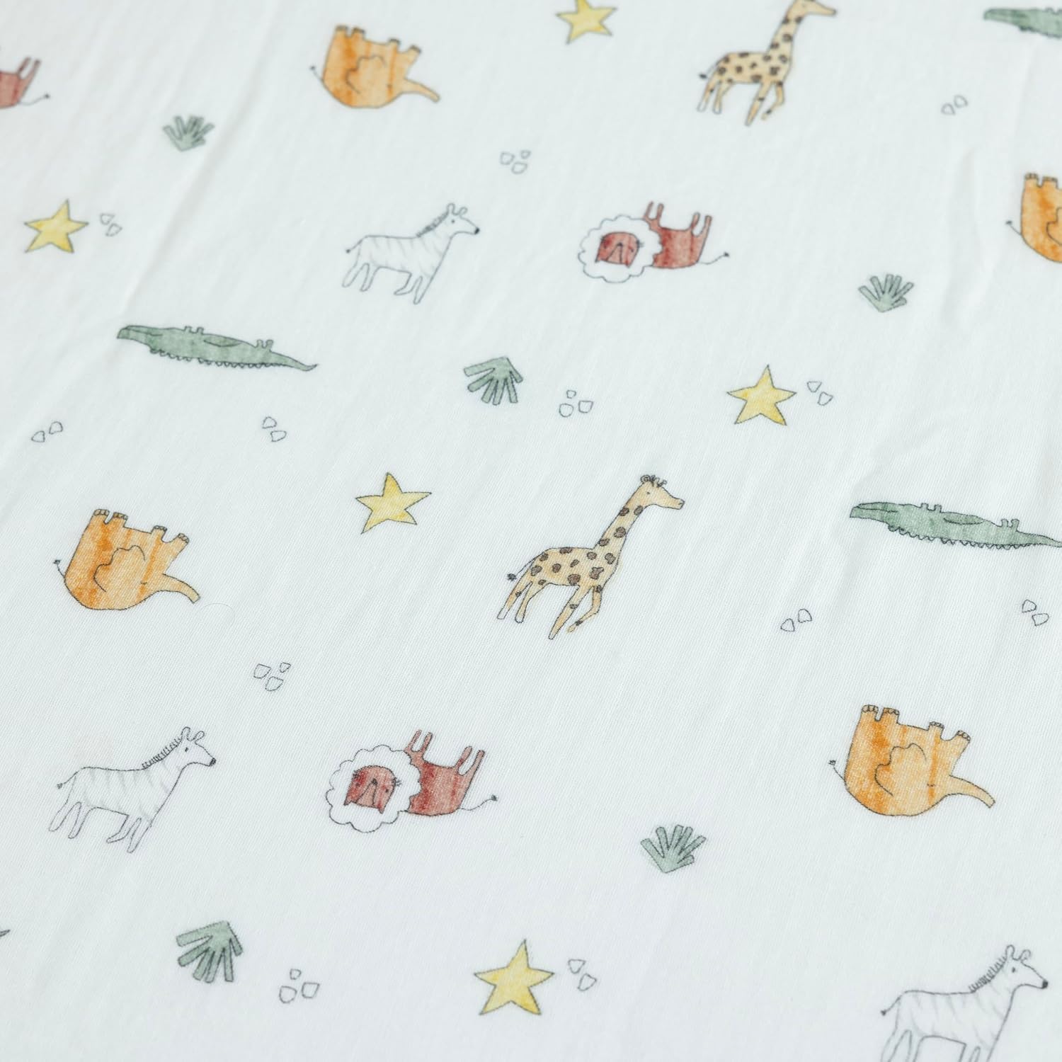 Dreamology muslin mini crib sheet wrinkle-free surface for easy changes