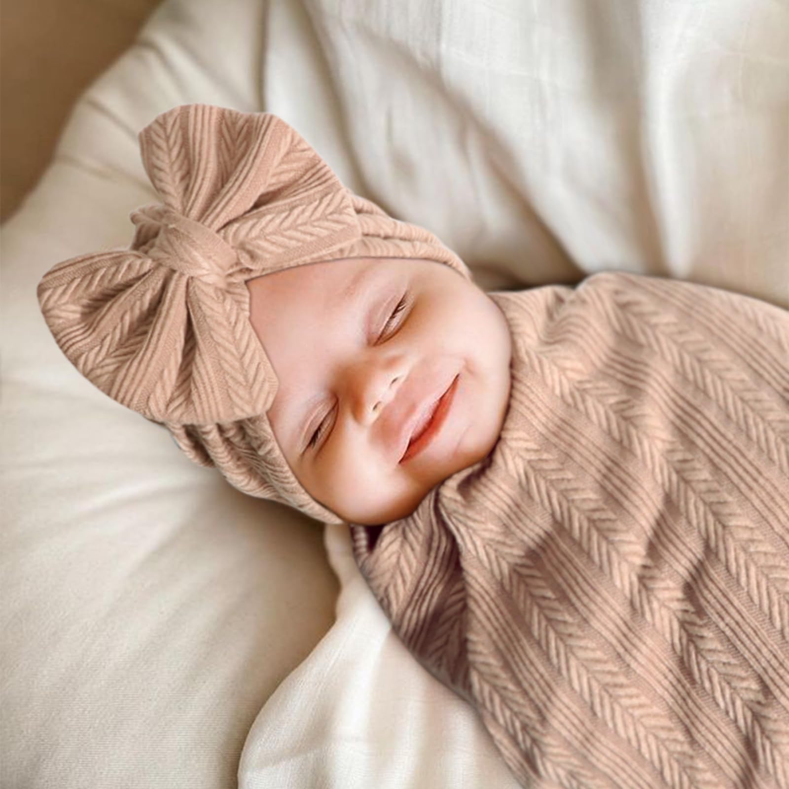 DRESHOW BQUBO baby mittens prevent scratching while resting.