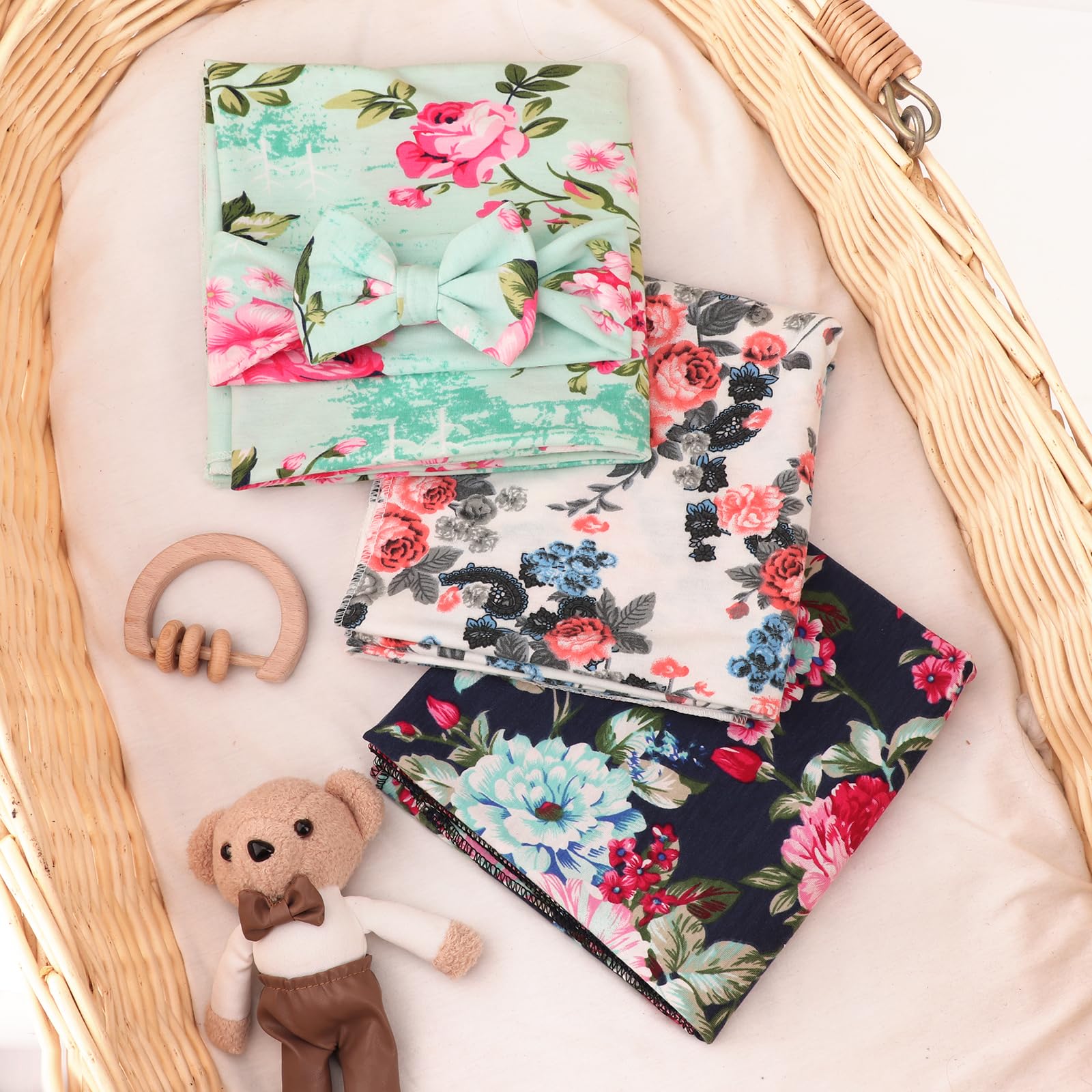 DRESHOW BQUBO fabric close-up shows soft polyester-cotton blend for delicate skin.