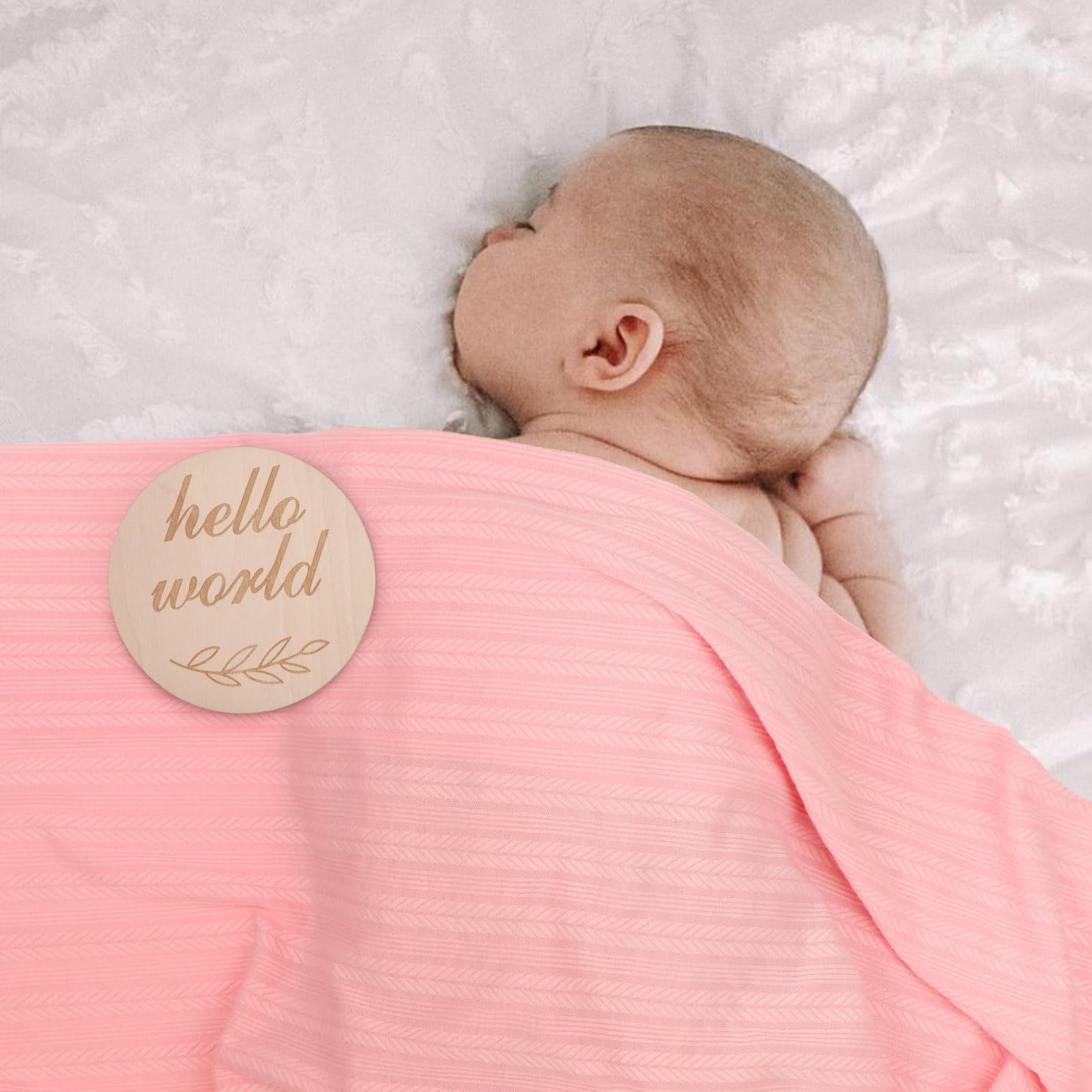 DRESHOW BQUBO multi-use nursery blanket for swaddling, nursing, shading, and more.