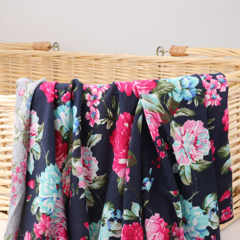 DRESHOW BQUBO floral blankets ideal for newborn photography moments