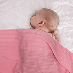 Newborn swaddle blanket by DRESHOW BQUBO for secure wrap and calm sleep.