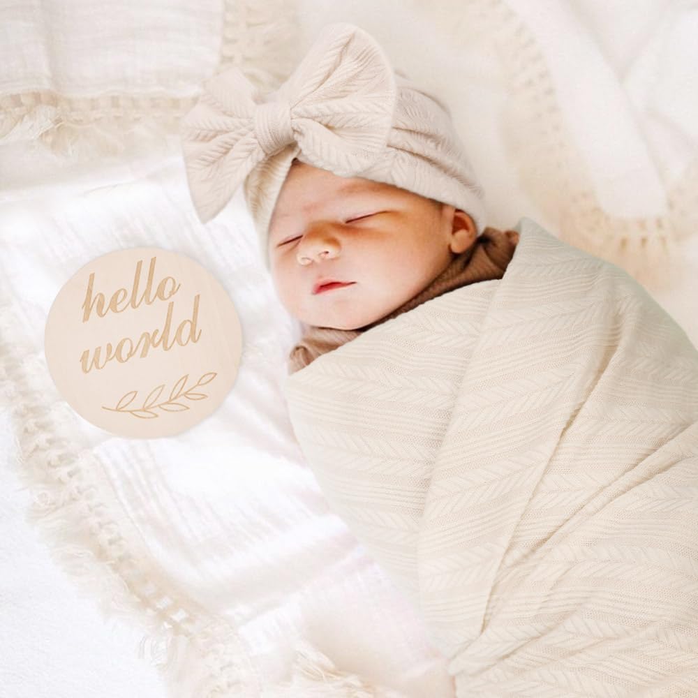 DRESHOW BQUBO soft fabric close-up emphasizing gentle touch for sensitive baby skin.