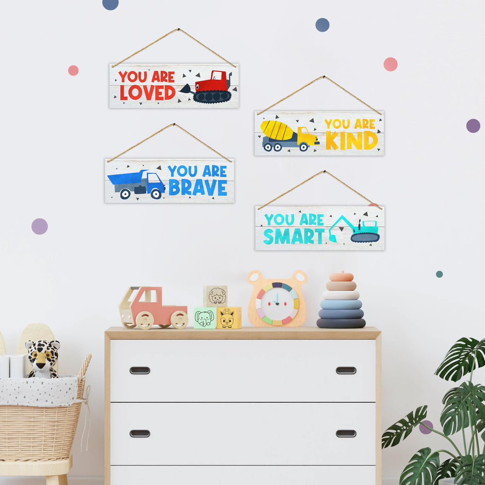 Dskly wall signs suit bedrooms, playrooms, nurseries, and classrooms.