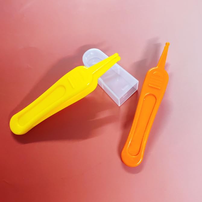 Duehut smooth tip minimizes burrs for safe gentle cleaning.