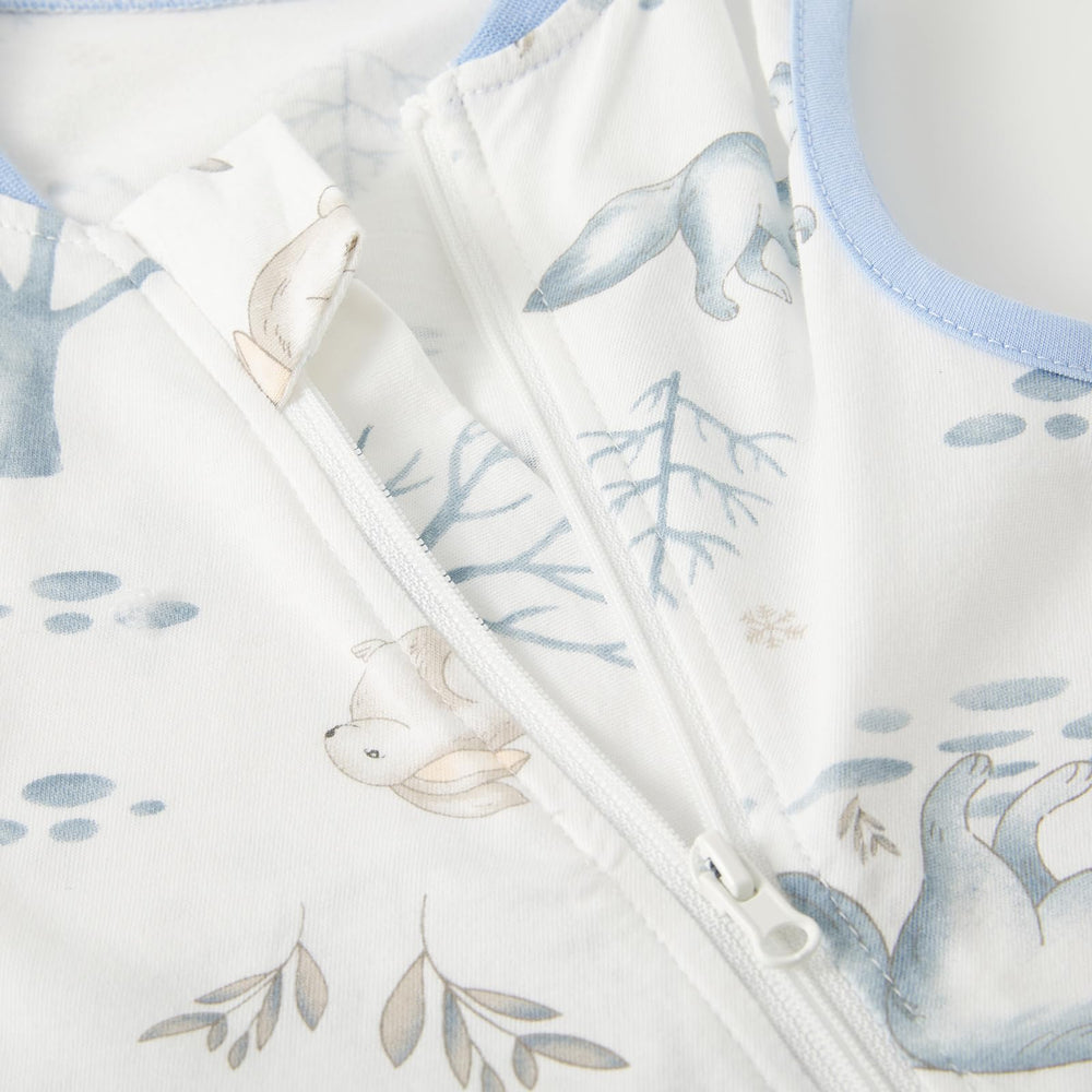 Duomiaomiao closeup of soft cotton fabric and durable construction