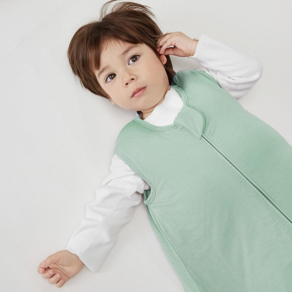 Duomiaomiao design includes collar zipper protector for chin safety during zipping.