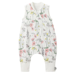 Duomiaomiao sleep bag on toddler bed, breathable cotton keeps night comfort.