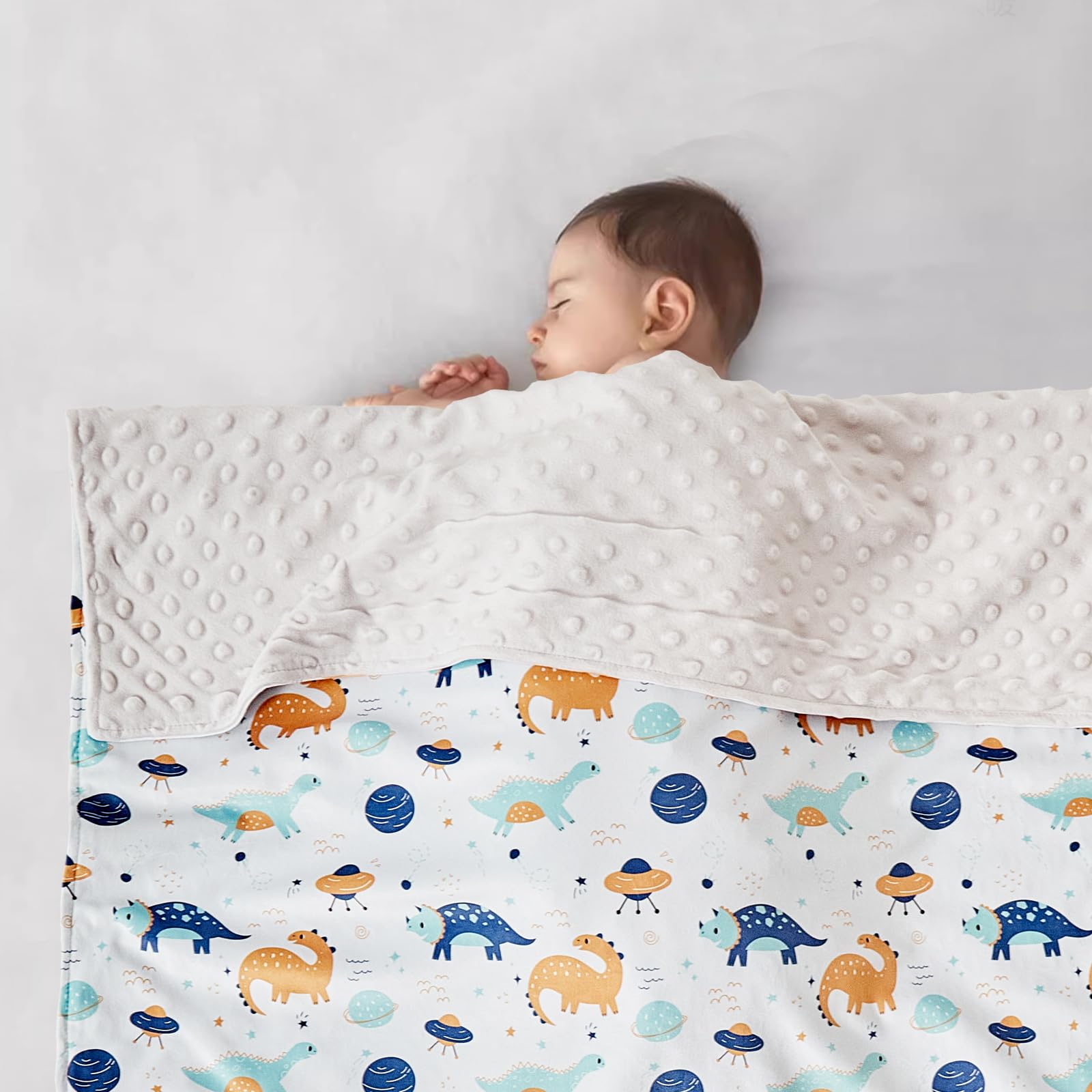 DuShow nursery decor charming dino print complements modern baby spaces.