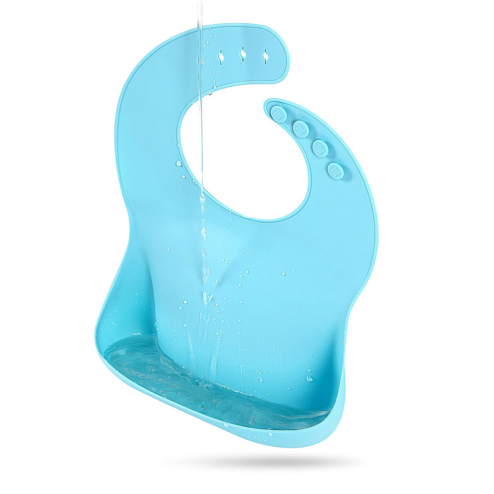 Eascrozn waterproof bib is easy to wipe clean after snacks.