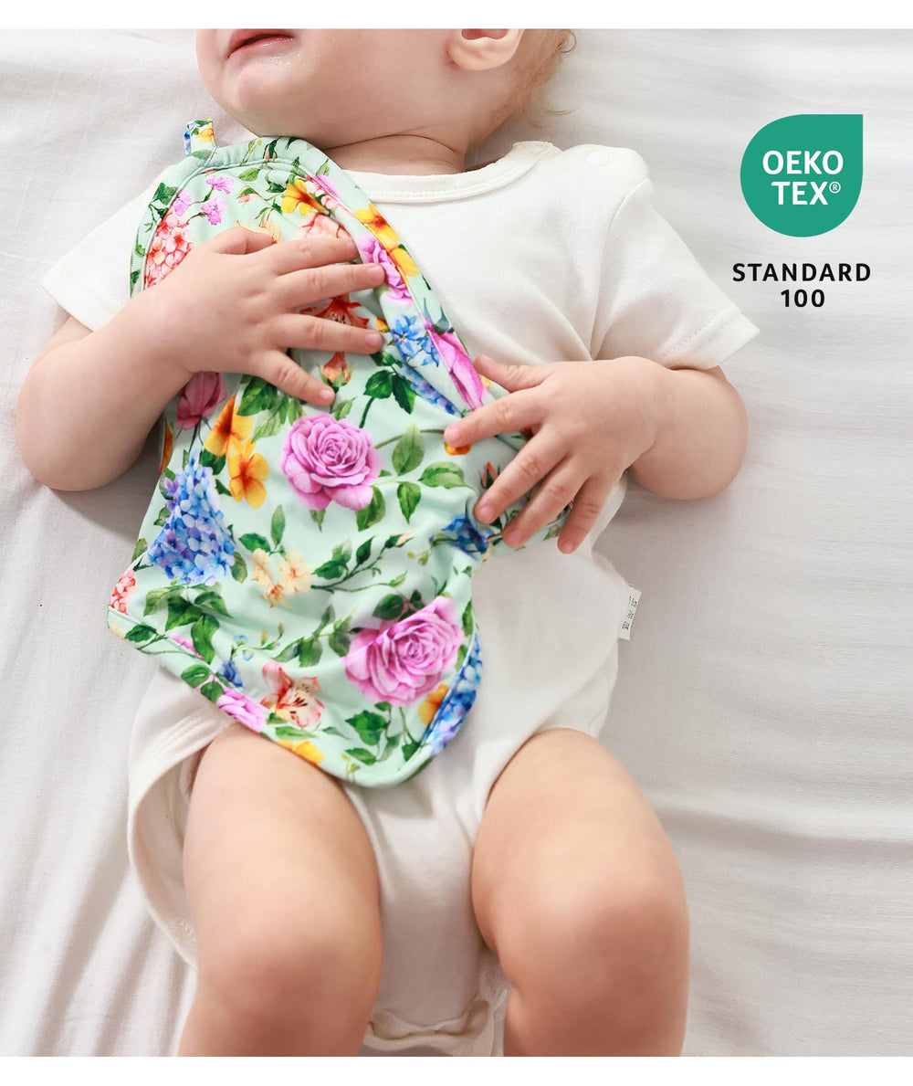 EASWEET breathable fabric emphasizes gentle touch for daily use.