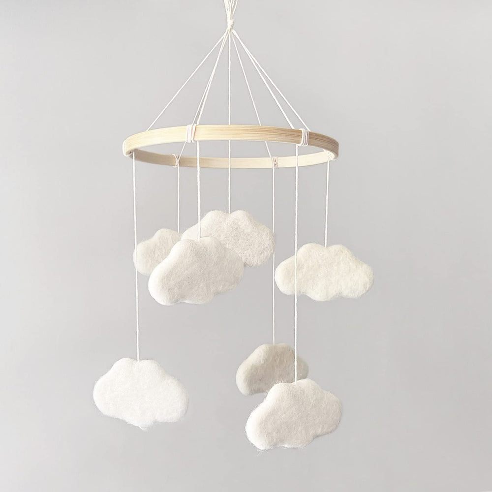 EBINGMIMA cloud mobile designed for bassinet and pack n play use