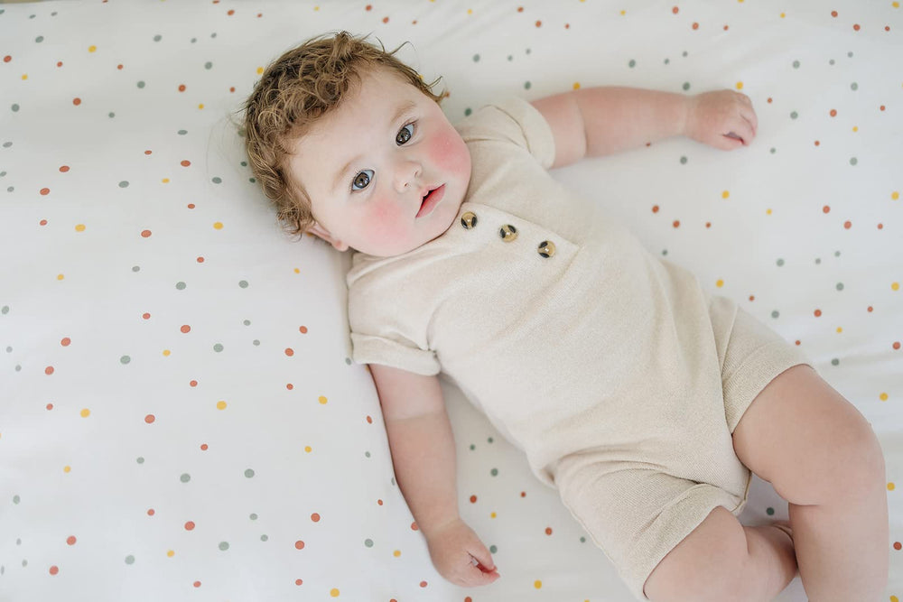 Ecolino breathable weave enhances air flow and temperature regulation for comfort.