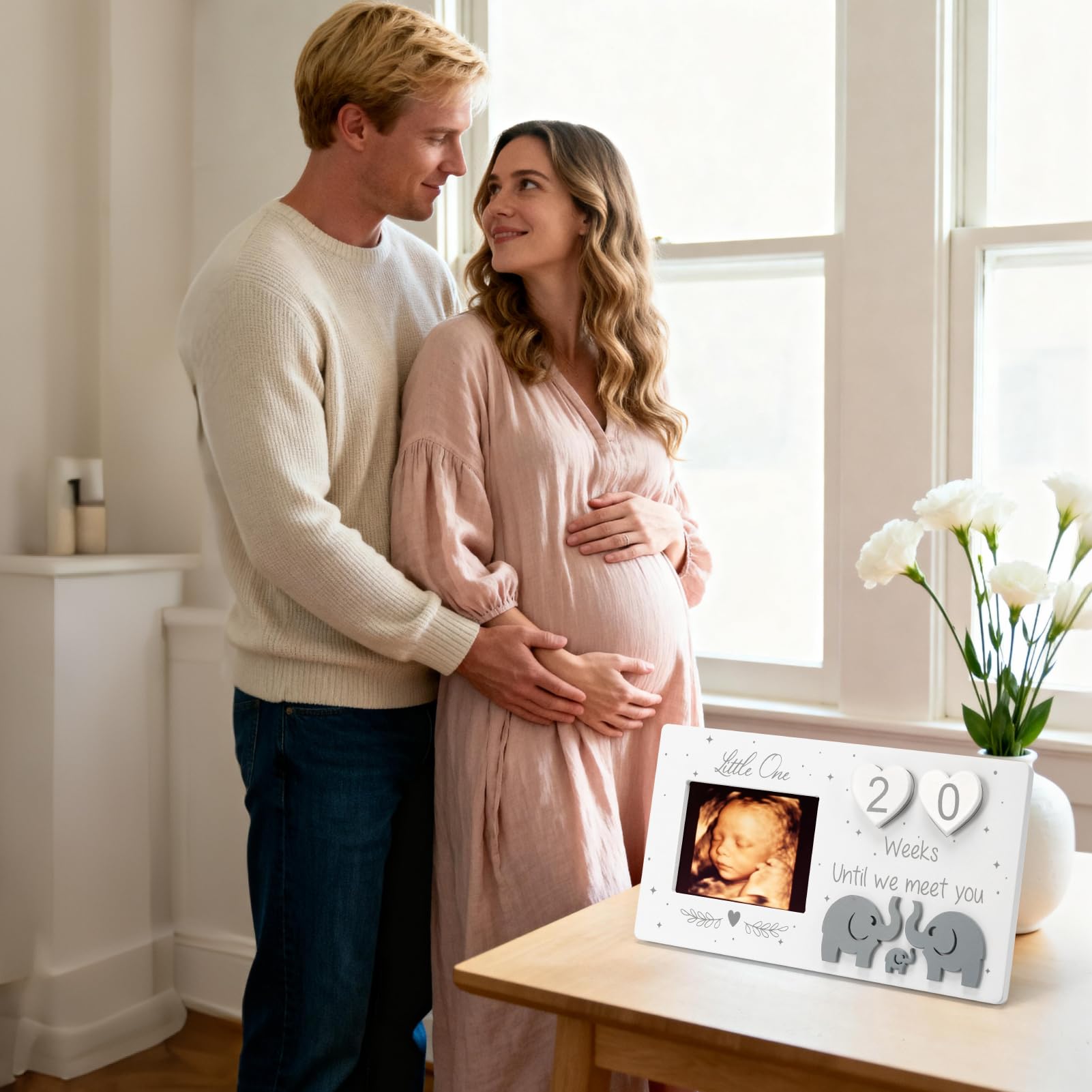 EdenseeLake elephant-design frame adds warm family touch to nursery decor