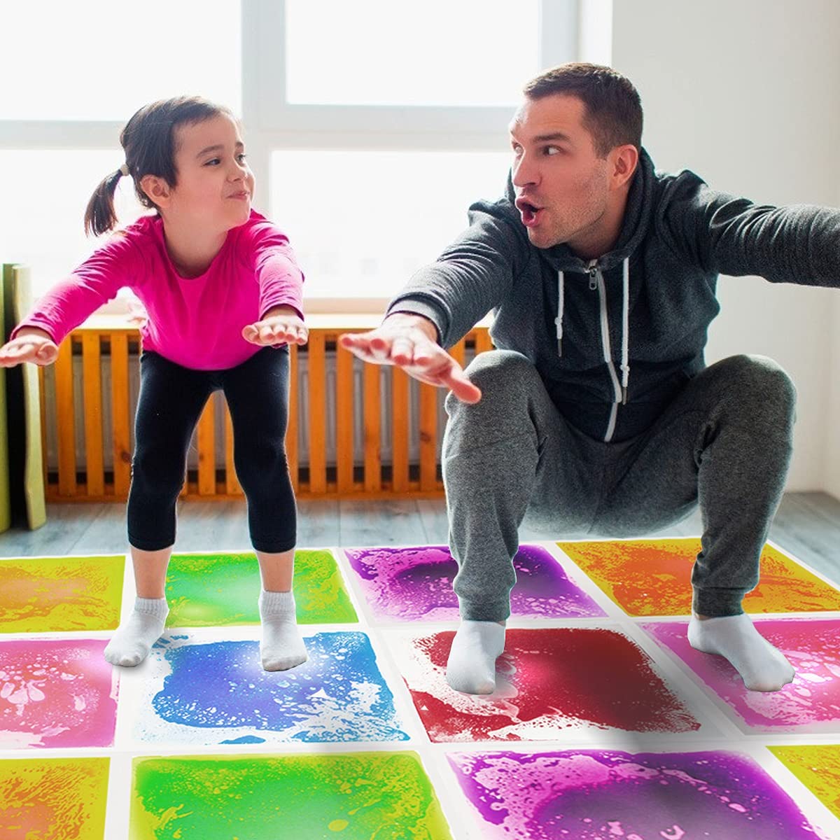 Edusense anti-slip back ensures stability during active play and protects floors.