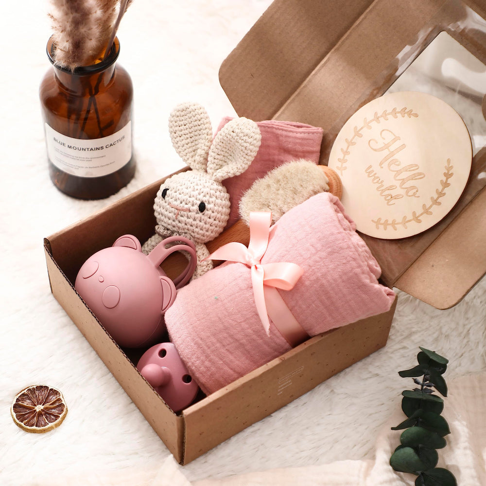 EERKEOD baby gift basket on display in a nursery-ready setup.