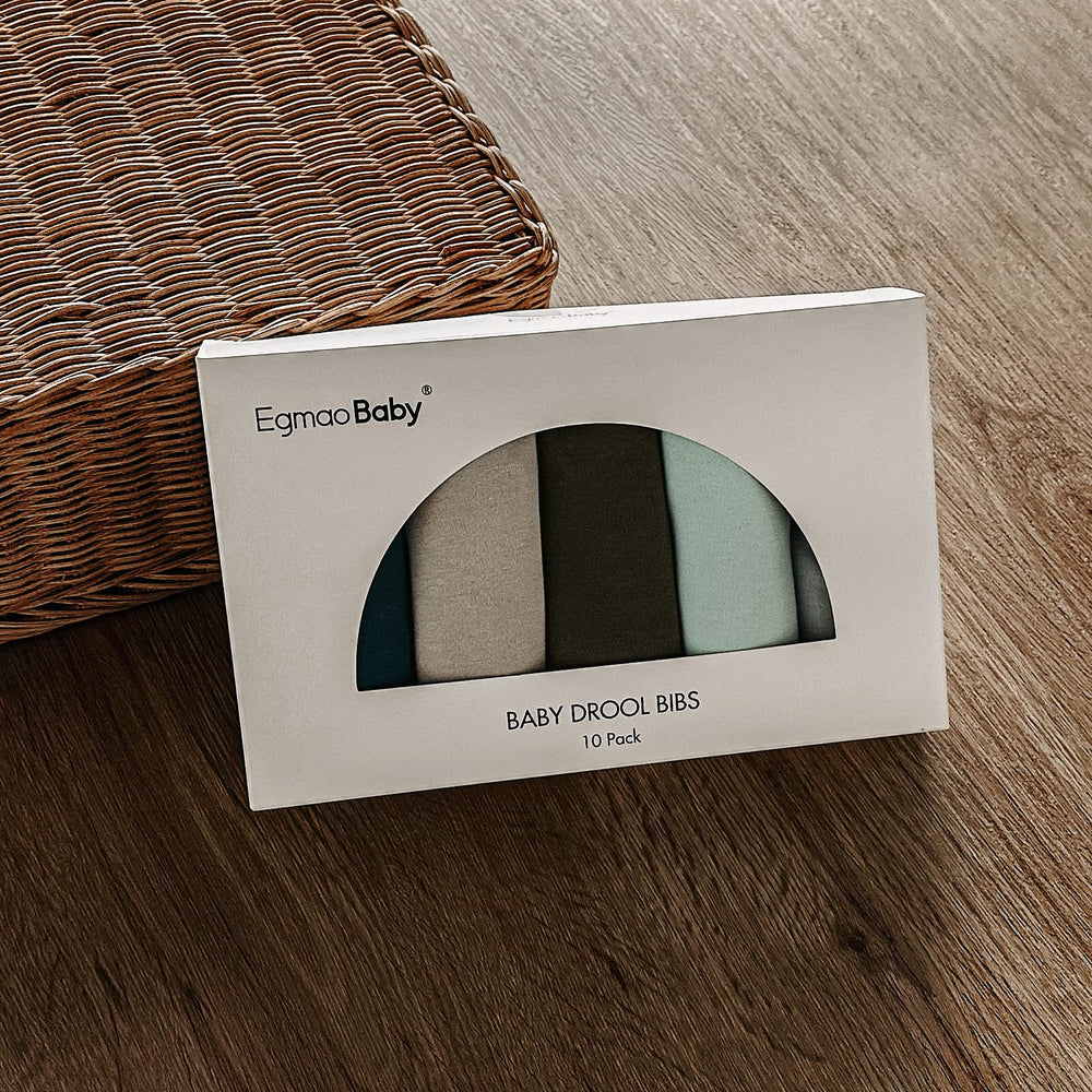 Egmao Baby adjustable snaps fit newborns to toddlers as they grow.