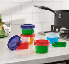 Elegant Disposables blue twist cap keeps baby's foods secure during transport