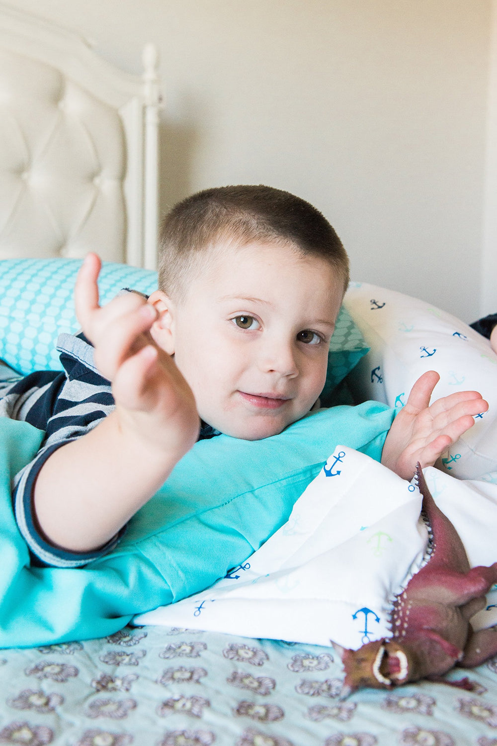 Easy-care, color-safe microfiber keeps prints vibrant after washing with ELLA & MAX.