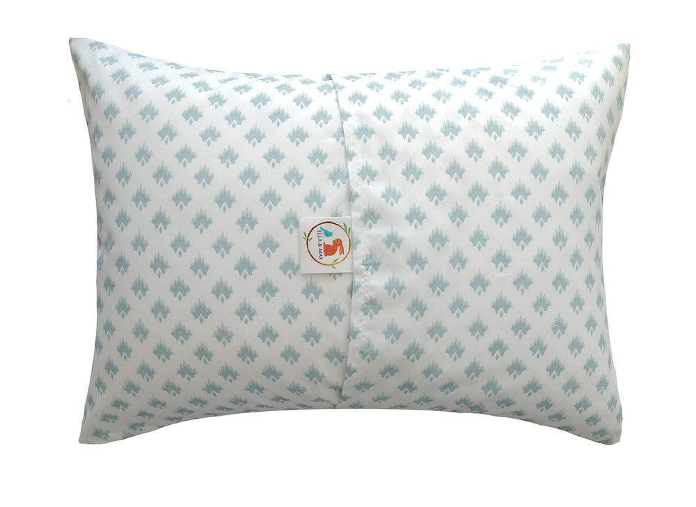 Close-up of the luxury microfiber fabric used by ELLA & MAX for durability and quick drying.