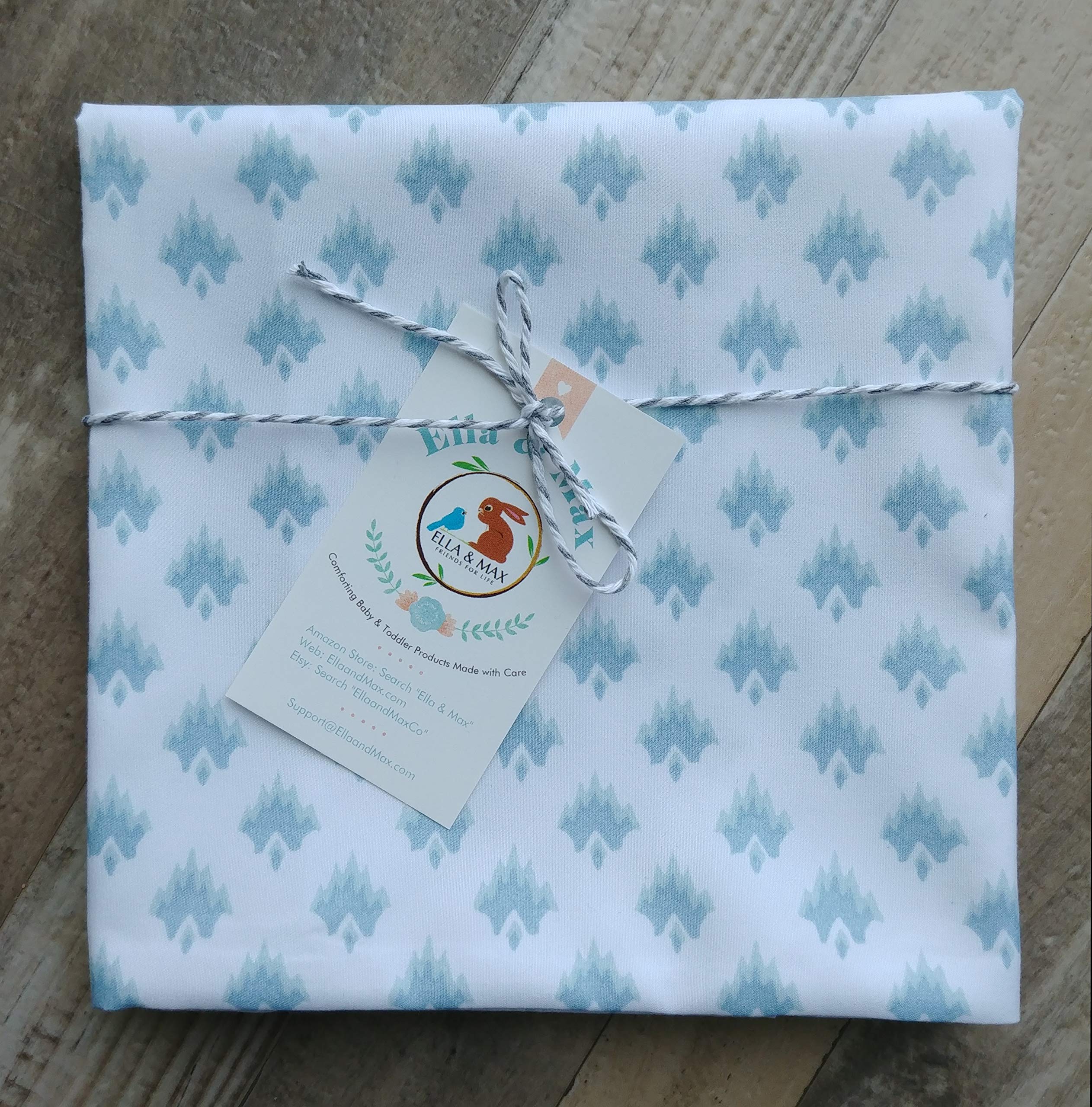 Soft and machine washable ELLA & MAX pillowcase that dries fast.