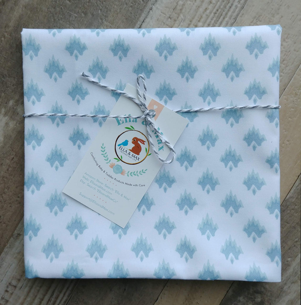 Soft and machine washable ELLA & MAX pillowcase that dries fast.