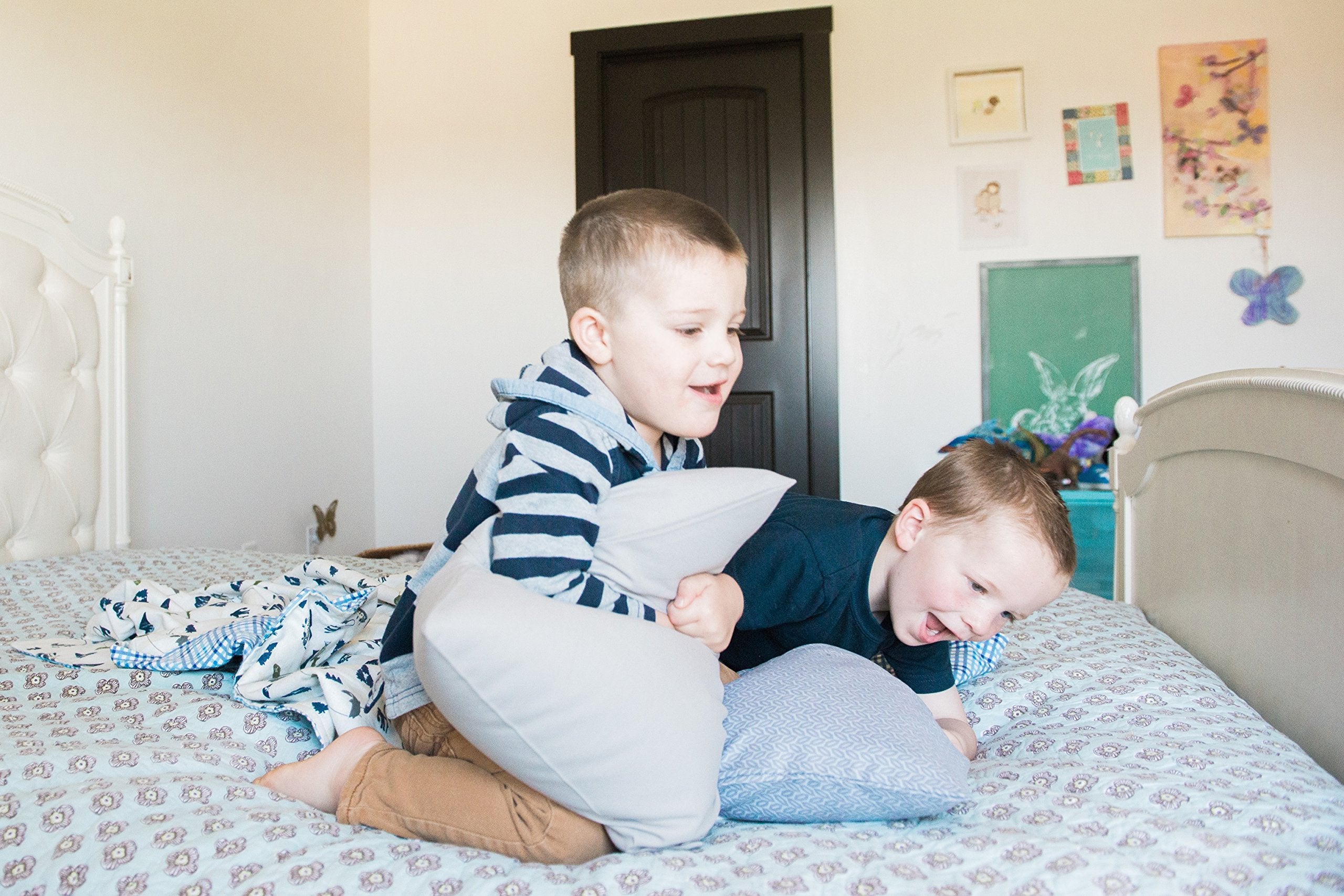 Ella & Max pillowcase handmade in USA with durable microfiber.