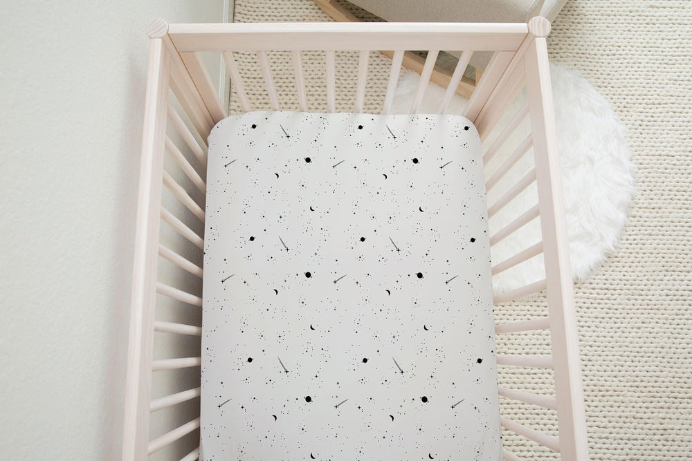 Ely’s & Co. easy-care crib sheets withstand frequent wash cycles.