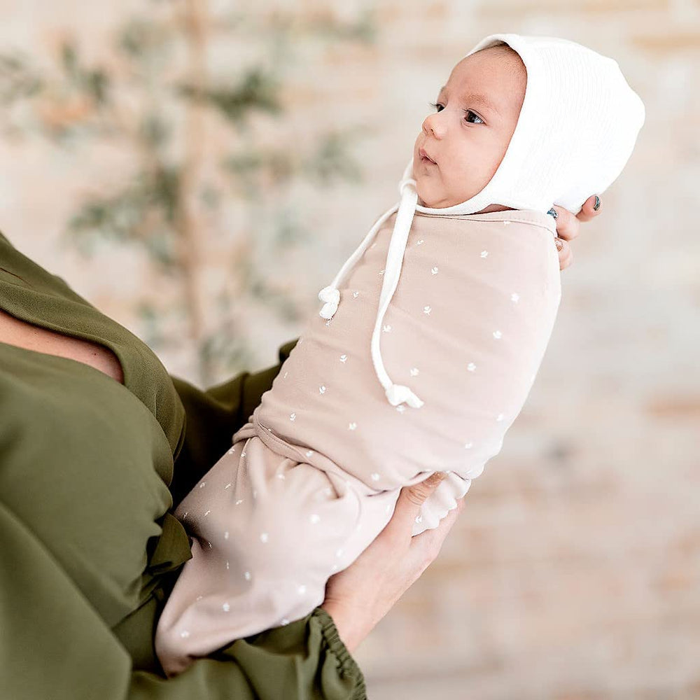 Newborn size supports 0–3 month use with Ely's & Co design.