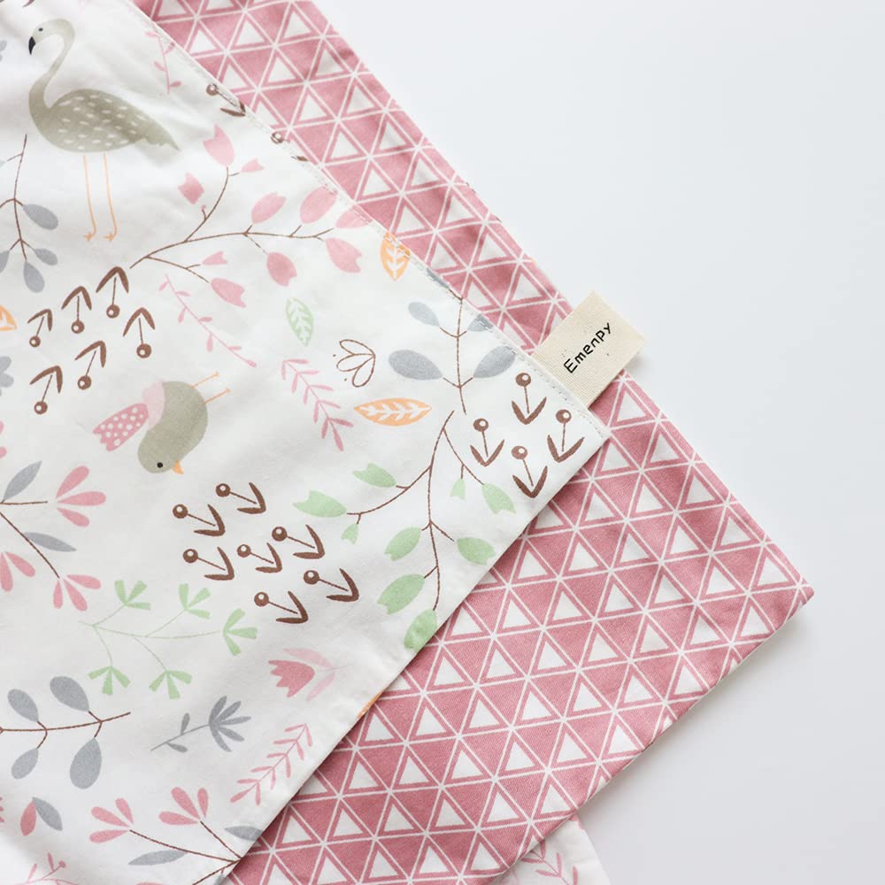 Emenpy care-friendly fabric remains vibrant after washing, simplifying laundry moments.