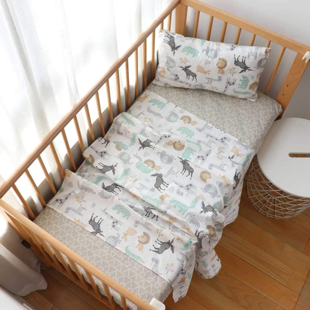Emenpy grey star pattern sheet offers versatile, gender-neutral decor