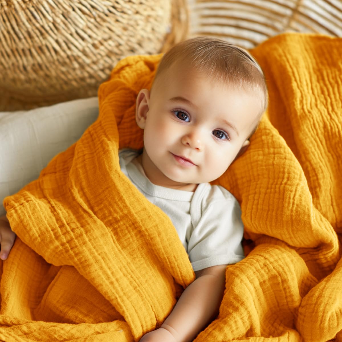 EMME Muslin swaddle blanket 4-layer design for breathable wraps.