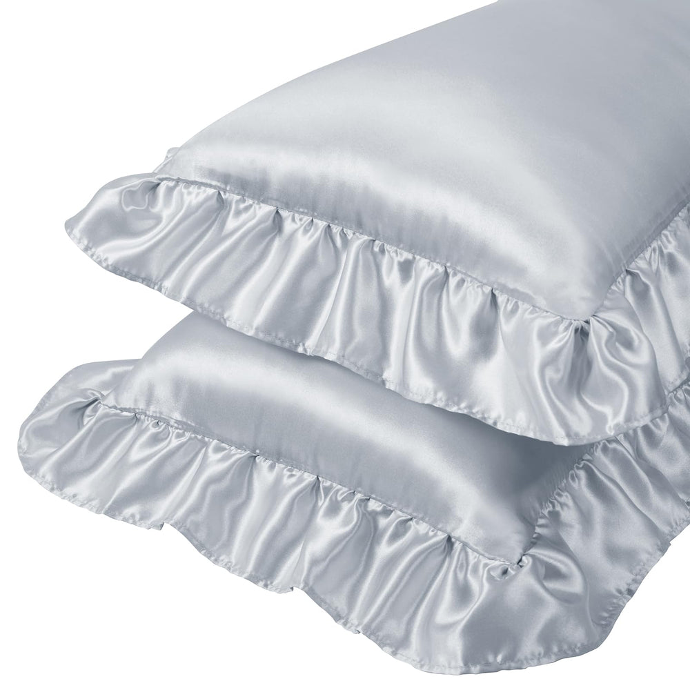 Entisn satin pillowcase in light gray suits both girls' and boys' rooms