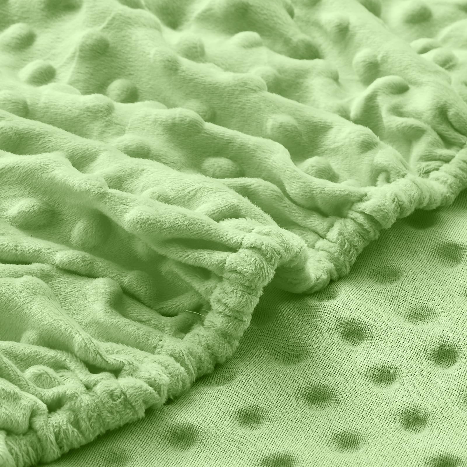 Entisn soft polyester fabric sheet offers durable, easy-care nursery bedding