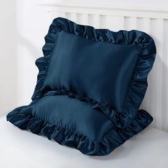 Entisn toddler pillowcase with envelope closure keeps pillow securely in place.