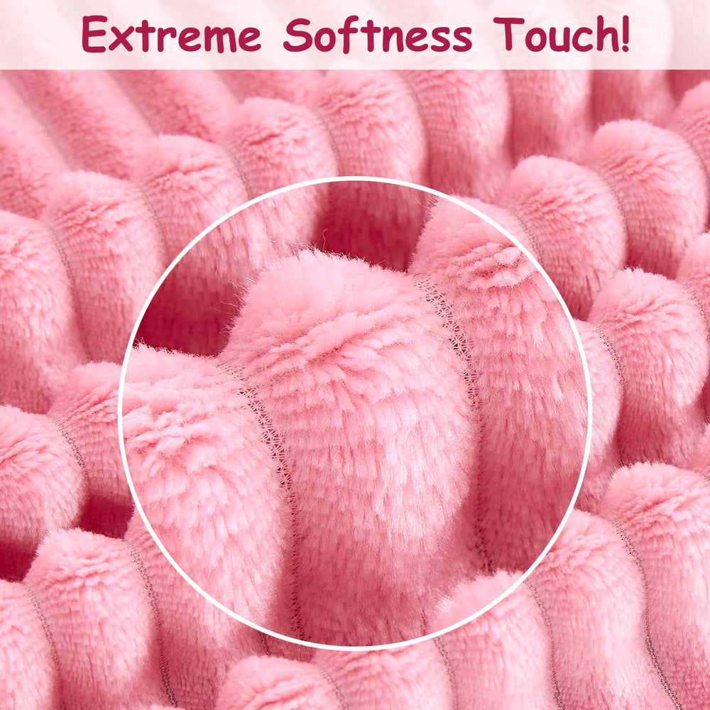 Eonkasp machine washable blanket keeps color and softness.