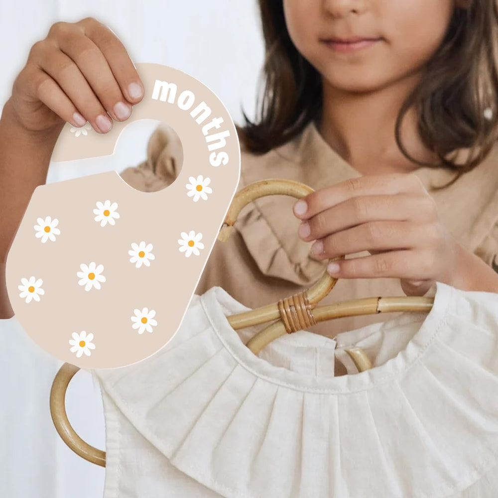 eoscasely sturdy closet dividers withstand regular nursery use.