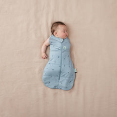 ergoPouch Cocoon Swaddle Sack shoulder snaps for easy arms-in or arms-out transitions
