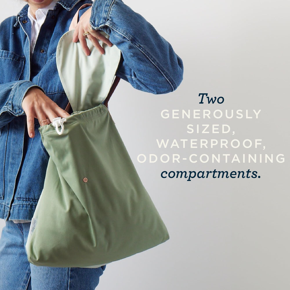 Esembly Day Bag front compartment keeps dirty items contained and odor-free.