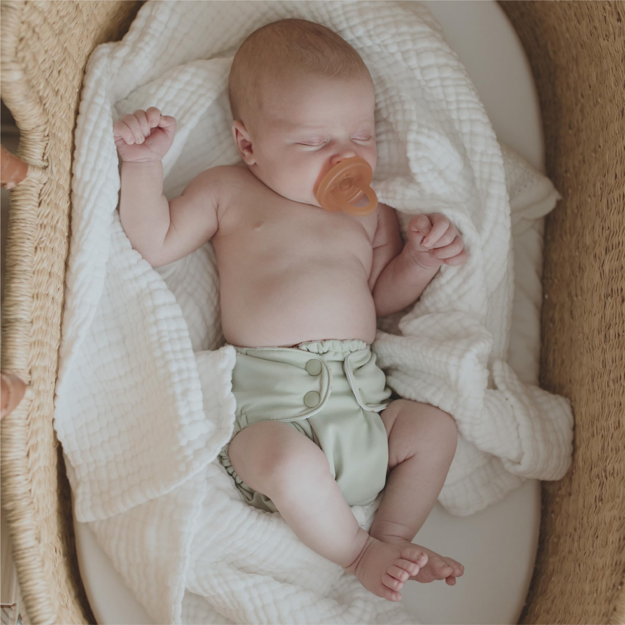 Esembly-leak-proof nighttime option for busy parents.
