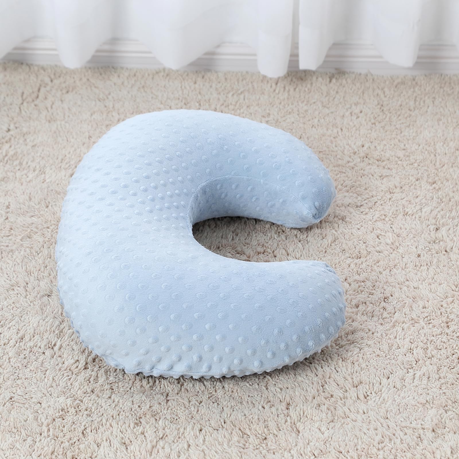 ESEN nursing pillow helps reduce mom arm and back strain
