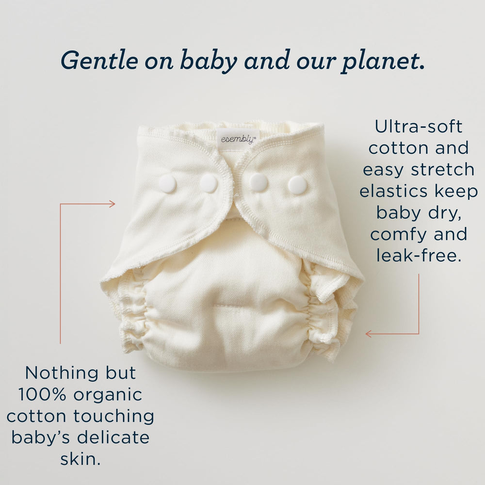 Esembly Inner dries quickly after washing for easy diaper changes.