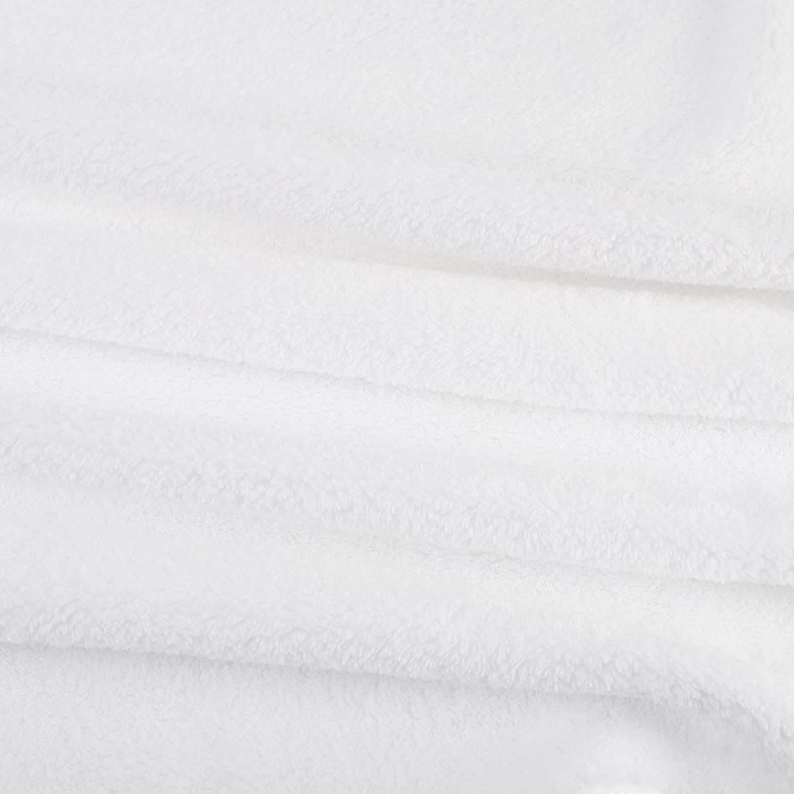 ESTAMICO baby towel makes a thoughtful baby shower gift for families.