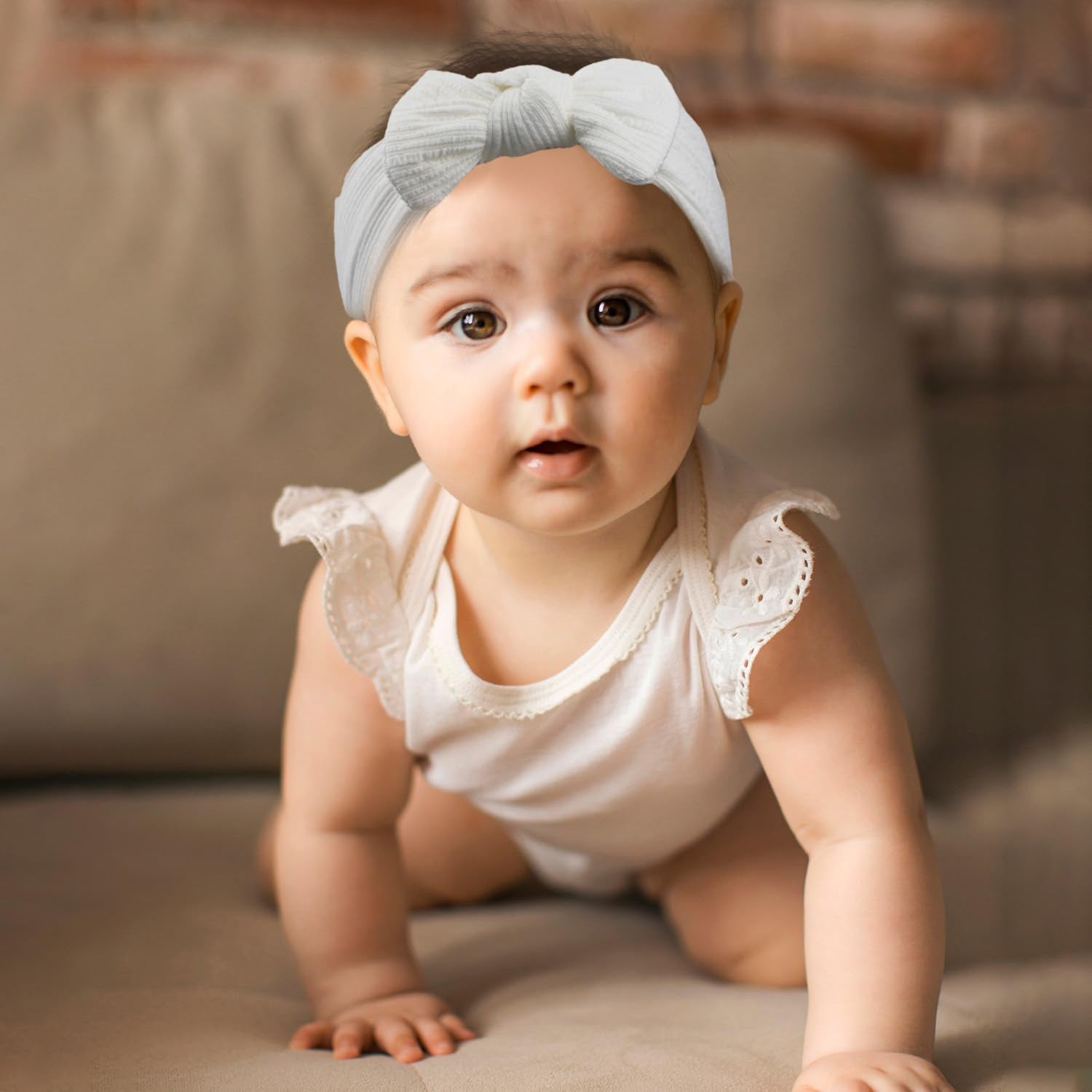 Esumun gift packaging baby headbands: perfect shower or birthday gift.