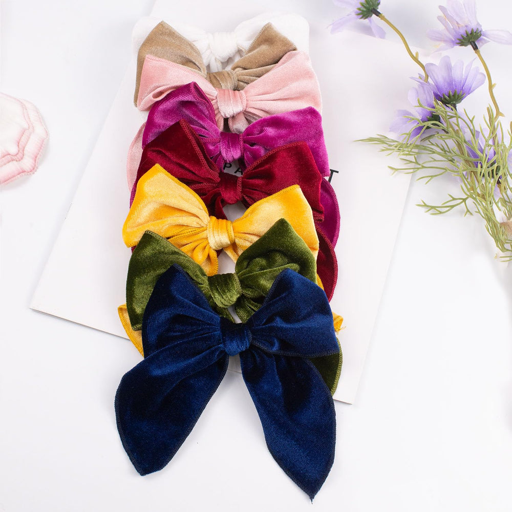 Esumun Velvet Swallowtail Bow with secure alligator clip