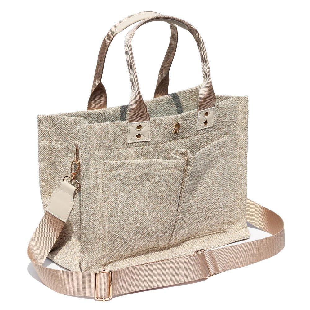 ESVAN tote bag in water-resistant canvas with a spacious main compartment.