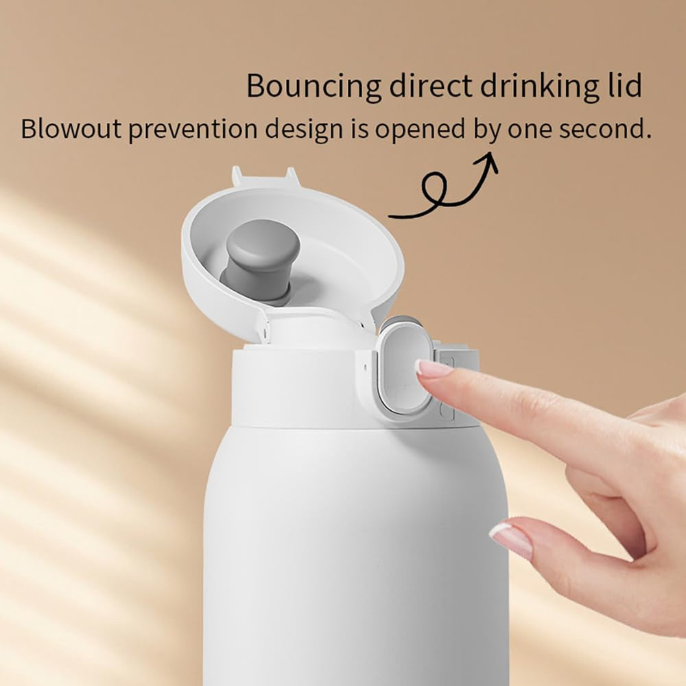 EUBUY bottle warmer in-car use illustrating travel-friendly use.