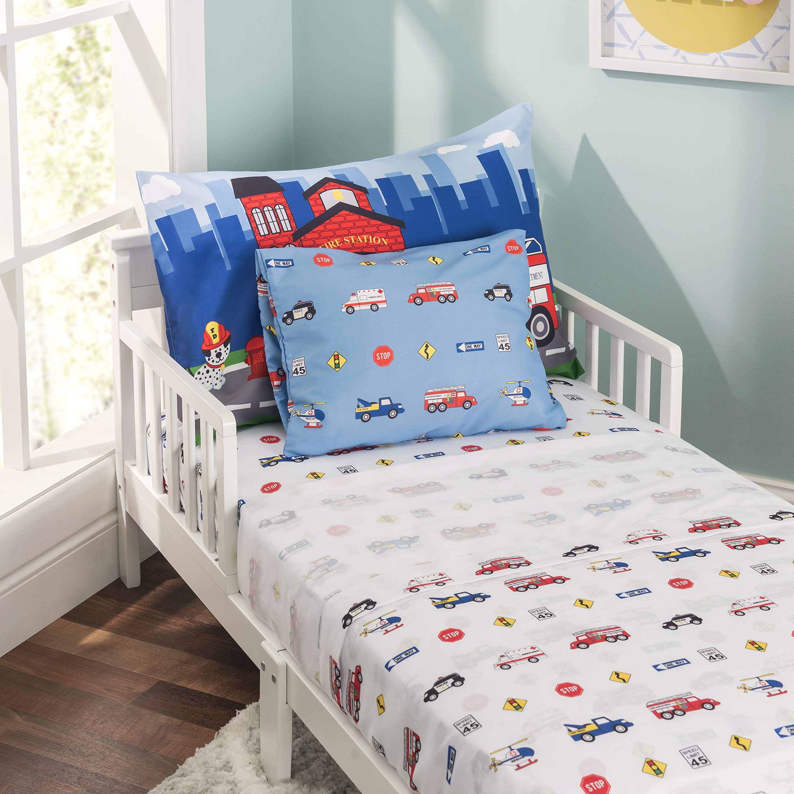 Everyday Kids 2-pack microfiber close-up shows soft texture for cozy sleep