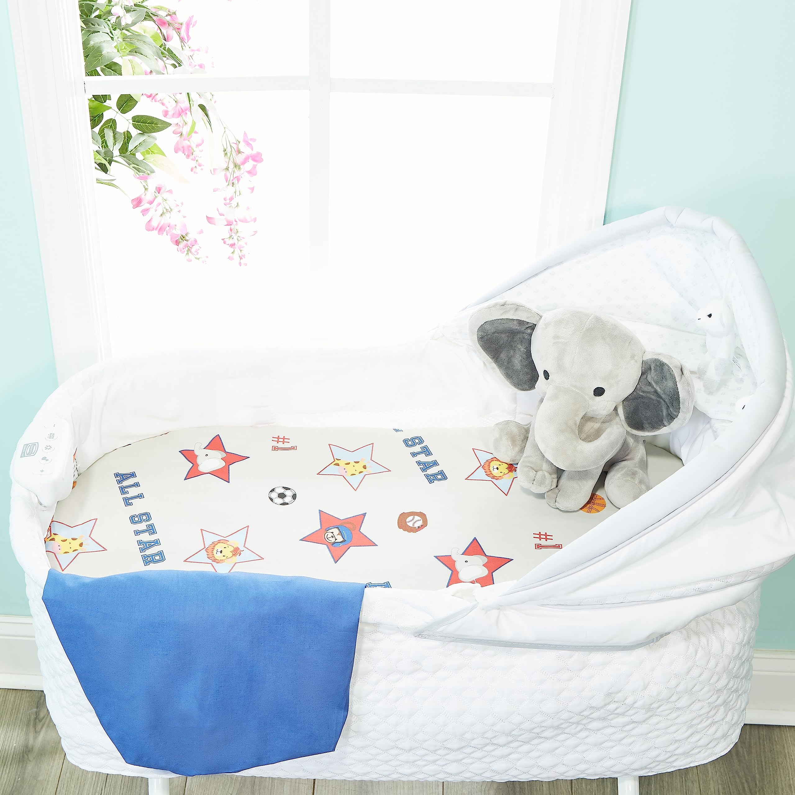 Everyday Kids bassinet sheets red jungle design add lively boy-friendly style.