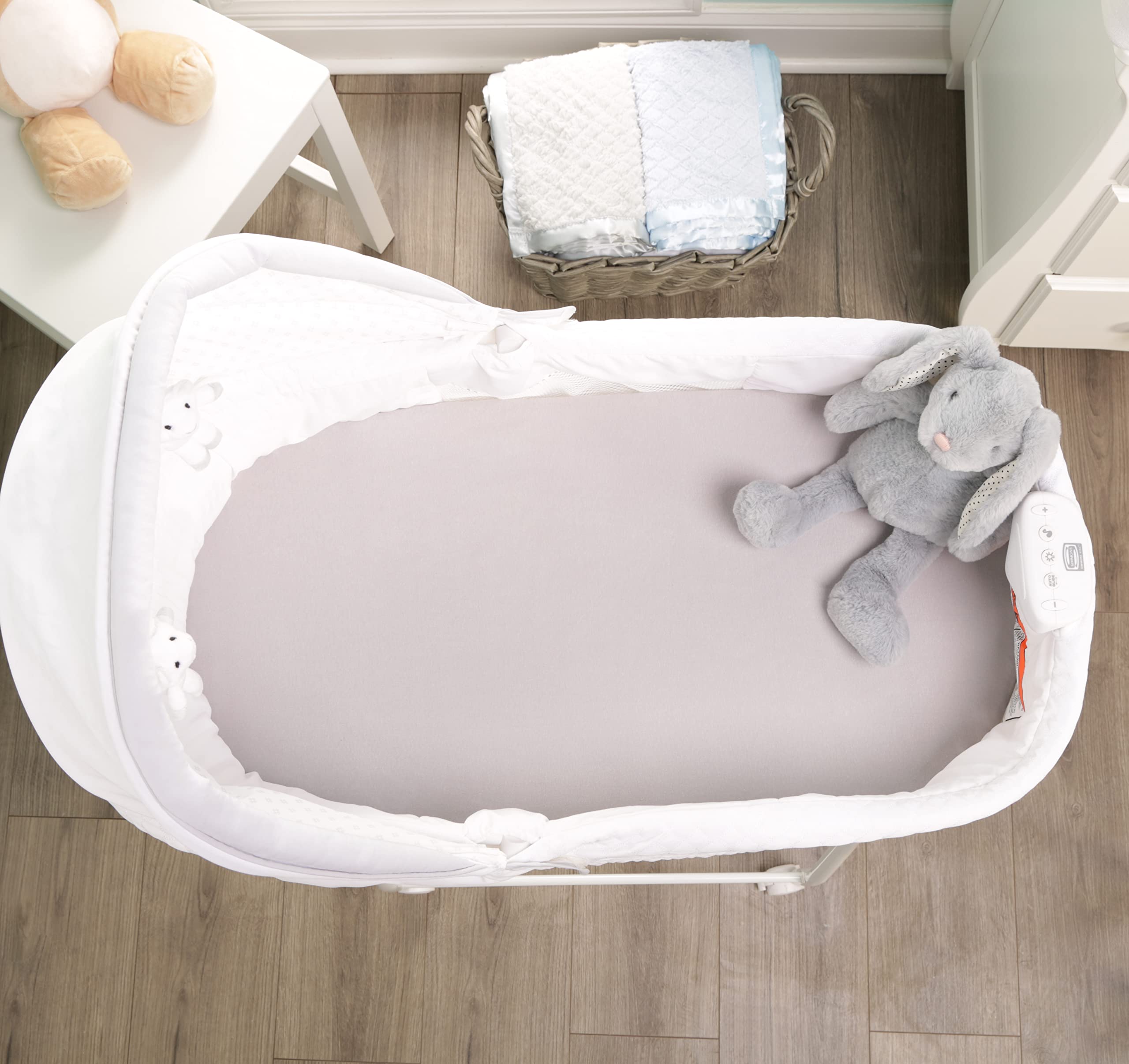 EVERYDAY KIDS pure 100% jersey knit cotton offers breathable softness for baby.